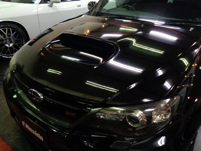 インプレッサ ＷＲＸ　ＳＴｉ　オブシディアンブラックＰカラーＳＴＩエアロＷＪ２０ＢＯＸＥＲターボエンジン６ＭＴ４ＷＤＧＰスポーツマフラーブローオフＴＥＩＮ車高調ＤＣデフコンＳＴＩキャリパーＳＴＩアルミＭＯＭＯステアＳＴＩシート（5枚目）