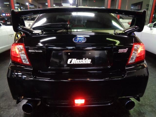 インプレッサ ＷＲＸ　ＳＴｉ　オブシディアンブラックＰカラーＳＴＩエアロＷＪ２０ＢＯＸＥＲターボエンジン６ＭＴ４ＷＤＧＰスポーツマフラーブローオフＴＥＩＮ車高調ＤＣデフコンＳＴＩキャリパーＳＴＩアルミＭＯＭＯステアＳＴＩシート（10枚目）