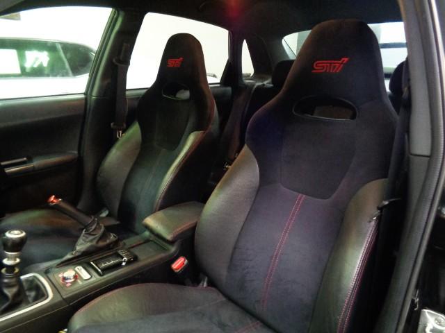 インプレッサ ＷＲＸ　ＳＴｉ　オブシディアンブラックＰカラーＳＴＩエアロＷＪ２０ＢＯＸＥＲターボエンジン６ＭＴ４ＷＤＧＰスポーツマフラーブローオフＴＥＩＮ車高調ＤＣデフコンＳＴＩキャリパーＳＴＩアルミＭＯＭＯステアＳＴＩシート（33枚目）