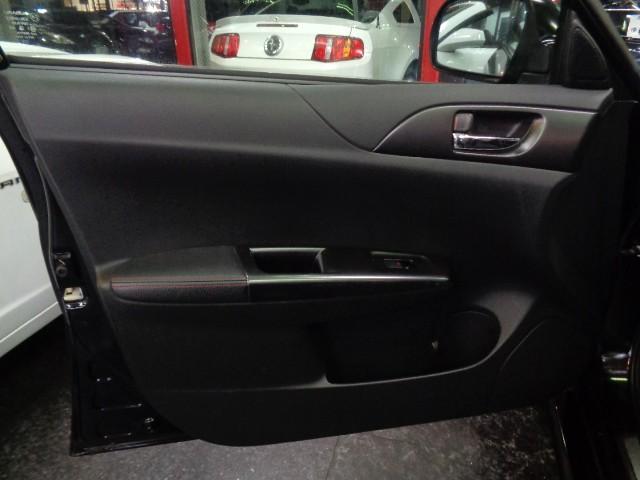 インプレッサ ＷＲＸ　ＳＴｉ　オブシディアンブラックＰカラーＳＴＩエアロＷＪ２０ＢＯＸＥＲターボエンジン６ＭＴ４ＷＤＧＰスポーツマフラーブローオフＴＥＩＮ車高調ＤＣデフコンＳＴＩキャリパーＳＴＩアルミＭＯＭＯステアＳＴＩシート（36枚目）