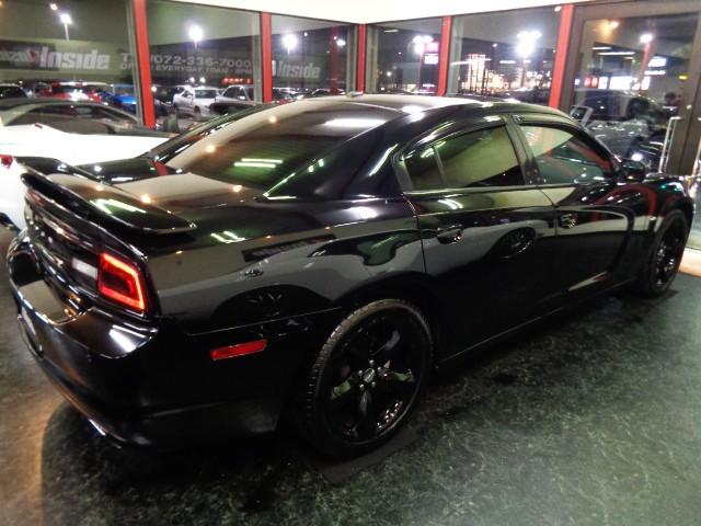 ダッジ・チャージャー ＳＸＴ　後期型ＳＸＴプラス３．６ＶＶＴエンジンパドルＳ黒革シートディスプレイオーディオバックカメラＢＥＡＴＳサウンドパワーシートシートヒーターＢＳＭブラック２０ＡＷクルーズコントロールＣＡＲＦＡＸチェック済（20枚目）