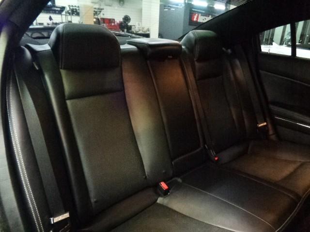 ダッジ・チャージャー ＳＸＴ　後期型ＳＸＴプラス３．６ＶＶＴエンジンパドルＳ黒革シートディスプレイオーディオバックカメラＢＥＡＴＳサウンドパワーシートシートヒーターＢＳＭブラック２０ＡＷクルーズコントロールＣＡＲＦＡＸチェック済（33枚目）