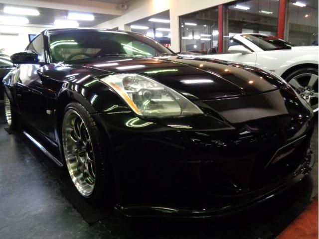 フェアレディＺ３３バージョンＳフルエアロワイドボディ＆ＶＱ３５Ｖ６エンジン６ＭＴミッション＆マフラーエアクリ車高調ブレンボキャリパー他ドレスアップライトチューン仕様車が入庫しました