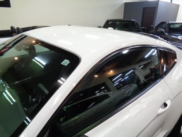 マスタング ５０イヤーズ　エディション　３５０台限定車２．３ＥＣＯＢＯＯＳＴターボ６速パドルＳステンマフラー車高調ＦブレンボＦＯＲＧＩＡＲＴ２０アルミ黒革インテリアディスプレイオーディオＳＨＡＫＥＲスピーカーパワーシートヒーターエアコン（16枚目）