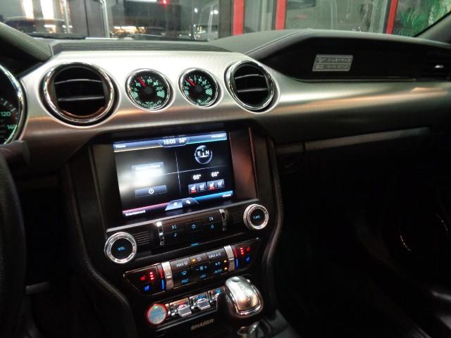 マスタング ５０イヤーズ　エディション　３５０台限定車２．３ＥＣＯＢＯＯＳＴターボ６速パドルＳステンマフラー車高調ＦブレンボＦＯＲＧＩＡＲＴ２０アルミ黒革インテリアディスプレイオーディオＳＨＡＫＥＲスピーカーパワーシートヒーターエアコン（28枚目）