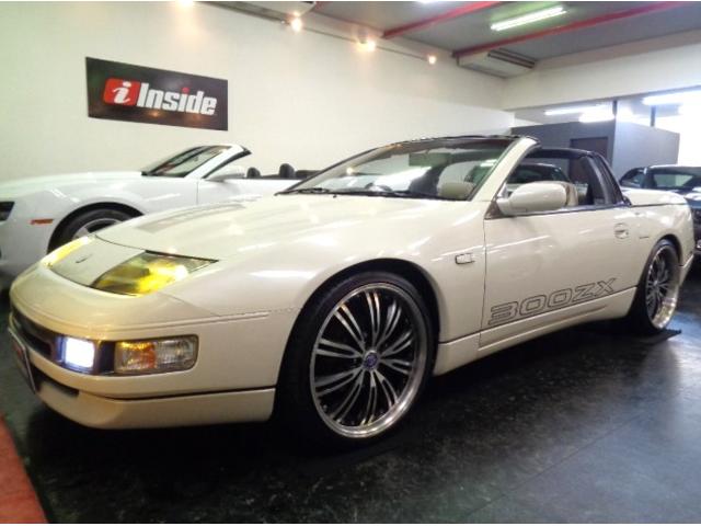 フェアレディＺ コンバーチブル　ＶＧ３０ＤＥＶ６エンジン純正５ＭＴミッション４本出しマフラーＴＥＩＮ車高調対向キャリパーＳＴＥＩＮＥＲ１９アルミホワイトパールカラーブラックＴＯＰホワイトベージュレザーインテリアＨＩＤＴベルト交換済（7枚目）