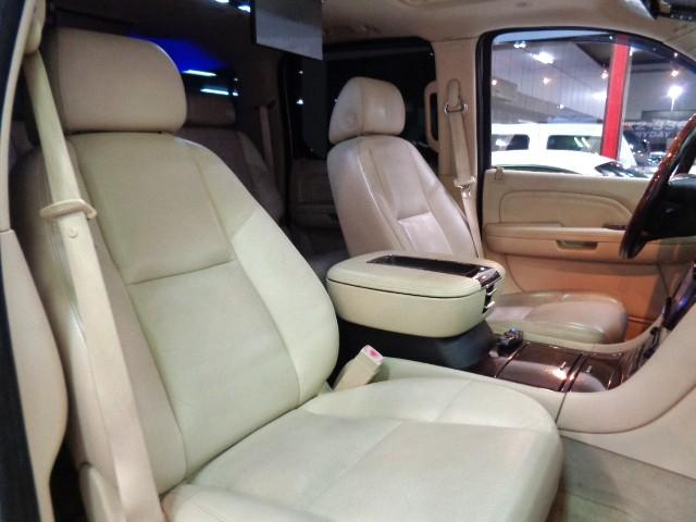 CADILLAC CADILLAC ESCALADE EXT BASE GRADE