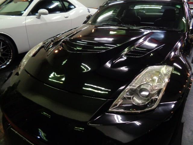 フェアレディZ バージョンニスモ NISMOエアロN1ロングノーズVQ35HRエンジン313PS6MTニスモマフラー車高調ブレンボキャリパーRAYSアルミエアロボンネットニスモ260kmメータ黒革シートVeilsideリアスポナビTV(5枚目)