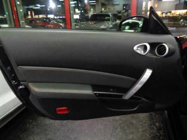 フェアレディZ バージョンニスモ NISMOエアロN1ロングノーズVQ35HRエンジン313PS6MTニスモマフラー車高調ブレンボキャリパーRAYSアルミエアロボンネットニスモ260kmメータ黒革シートVeilsideリアスポナビTV(35枚目)