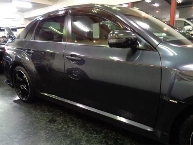 インプレッサ ＷＲＸ　ＳＴＩ　Ａライン　ＳＴＩエアロＥＪ２５ＢＯＸＥＲターボエンジンパドルＳ４ＷＤタンレザーシートＦＧＫマフラーＳＩＤＲＩＶＥサスＳＴＩキャリパー１８アルミ大型ＲスポナビＴＶクルーズＣパワーシートシートヒーターバックカメラ（21枚目）