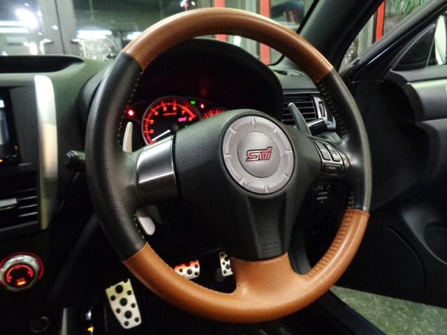 インプレッサ ＷＲＸ　ＳＴＩ　Ａライン　ＳＴＩエアロＥＪ２５ＢＯＸＥＲターボエンジンパドルＳ４ＷＤタンレザーシートＦＧＫマフラーＳＩＤＲＩＶＥサスＳＴＩキャリパー１８アルミ大型ＲスポナビＴＶクルーズＣパワーシートシートヒーターバックカメラ（30枚目）