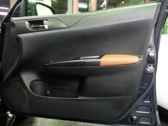 インプレッサ ＷＲＸ　ＳＴＩ　Ａライン　ＳＴＩエアロＥＪ２５ＢＯＸＥＲターボエンジンパドルＳ４ＷＤタンレザーシートＦＧＫマフラーＳＩＤＲＩＶＥサスＳＴＩキャリパー１８アルミ大型ＲスポナビＴＶクルーズＣパワーシートシートヒーターバックカメラ（38枚目）