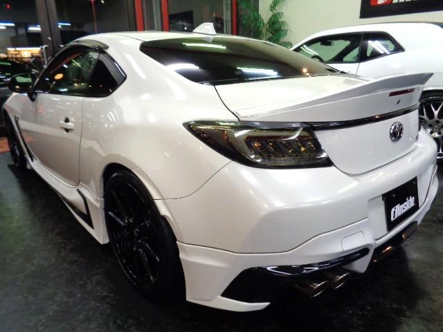 ＧＲ８６ ＲＺ　ＴＲＤフルエアロＴＲＤリアスポエアロボンネットＦＡ２４ＢＯＸＥＲエンジン６ＭＴミッションＧＲ４本出しマフラーＨＫＳ車高調ＴＲＡＣＫモード１８アルミ黒革インテリアワイドナビＴＶクルーズＣバックカメラ（4枚目）