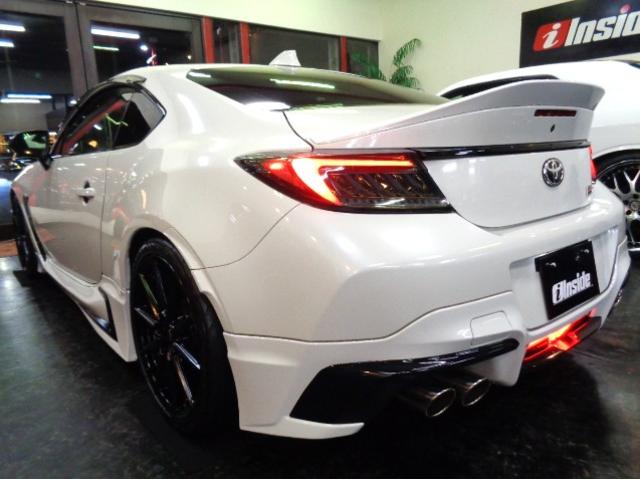 ＧＲ８６ ＲＺ　ＴＲＤフルエアロＴＲＤリアスポエアロボンネットＦＡ２４ＢＯＸＥＲエンジン６ＭＴミッションＧＲ４本出しマフラーＨＫＳ車高調ＴＲＡＣＫモード１８アルミ黒革インテリアワイドナビＴＶクルーズＣバックカメラ（12枚目）