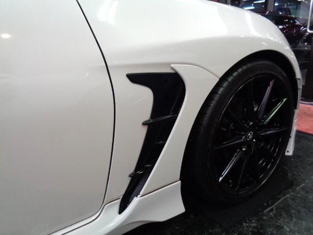 ＧＲ８６ ＲＺ　ＴＲＤフルエアロＴＲＤリアスポエアロボンネットＦＡ２４ＢＯＸＥＲエンジン６ＭＴミッションＧＲ４本出しマフラーＨＫＳ車高調ＴＲＡＣＫモード１８アルミ黒革インテリアワイドナビＴＶクルーズＣバックカメラ（20枚目）