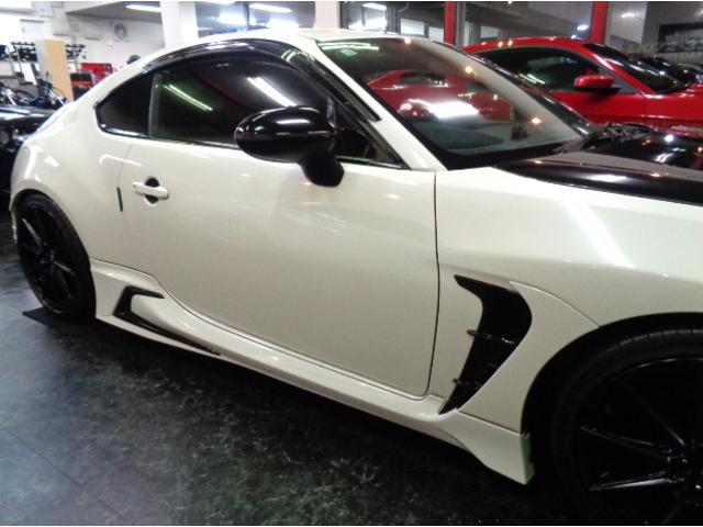 ＧＲ８６ ＲＺ　ＴＲＤフルエアロＴＲＤリアスポエアロボンネットＦＡ２４ＢＯＸＥＲエンジン６ＭＴミッションＧＲ４本出しマフラーＨＫＳ車高調ＴＲＡＣＫモード１８アルミ黒革インテリアワイドナビＴＶクルーズＣバックカメラ（23枚目）