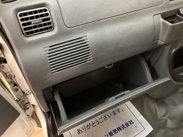 ハイゼットトラック エアコン・パワステスペシャル　３速オートマ車・ＡＭラジオ　３速オートマ車・純正ＡＭラジオ・エアコン・パワ－ステアリング・マット・バイザ－装備（13枚目）