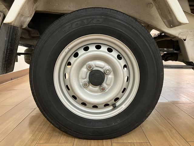 ハイゼットトラック エアコン・パワステスペシャル　３速オートマ車・ＡＭラジオ　３速オートマ車・純正ＡＭラジオ・エアコン・パワ－ステアリング・マット・バイザ－装備（37枚目）