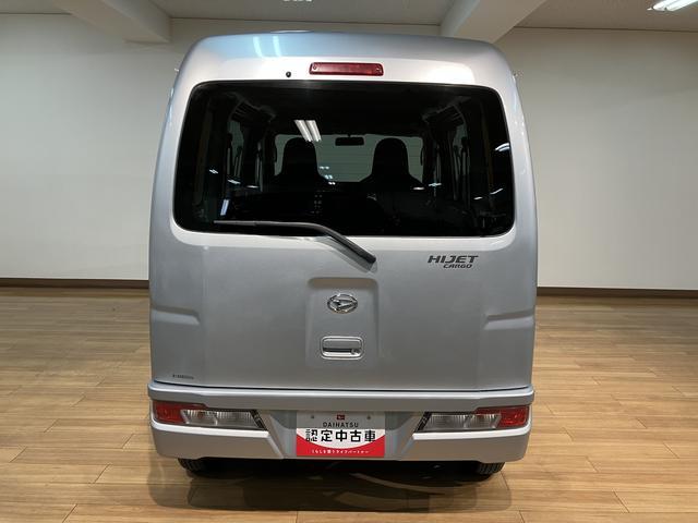 ハイゼットカーゴ ＤＸ／１年保証／１．６万キロ／Ｂｌｕｅｔｏｏｔｈ／　１年間走行距離無制限保証／１．６万キロ／４速オートマチック／キーレスエントリー／パワーウインドウ／集中ドアロック／プライバシーガラス／純正ＣＤステレオ／Ｂｌｕｅｔｏｏｔｈ／アイドリングストップ／（21枚目）