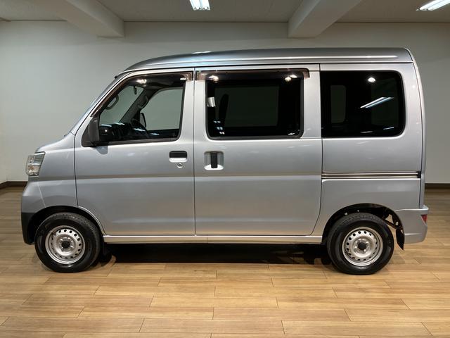 ハイゼットカーゴ ＤＸ／１年保証／１．６万キロ／Ｂｌｕｅｔｏｏｔｈ／　１年間走行距離無制限保証／１．６万キロ／４速オートマチック／キーレスエントリー／パワーウインドウ／集中ドアロック／プライバシーガラス／純正ＣＤステレオ／Ｂｌｕｅｔｏｏｔｈ／アイドリングストップ／（23枚目）