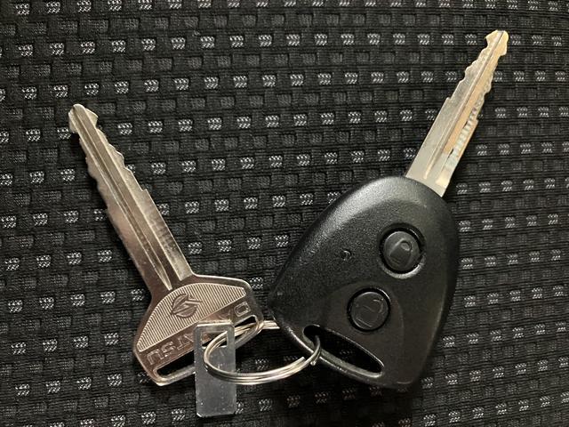 ハイゼットカーゴ クルーズＳＡＩＩＩ／１年保証／２．４万キロ／前後ドラレコ／　１年間走行距離無制限保証／衝突軽減ブレーキ／２．４万キロ／ＬＥＤヘッドライト／前後ドラレコ／電動格納ドアミラー／オートハイビーム／アイドリングストップ／横滑り防止装置／パワーウインドウ／キーレス／（11枚目）