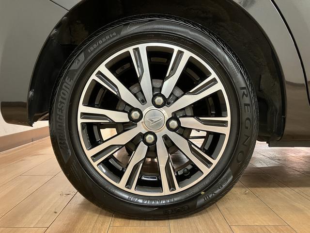 純正１４インチアルミホイールを装備しています★デザインも人気のアルミホイールです★