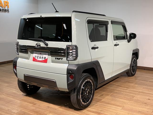 タフト Ｇターボ　ダーククロムベンチャー／４ＷＤ／ＯＰホイール／　１年間走行距離無制限保証／衝突軽減ブレーキ／４ＷＤ／純正ディスプレイオーディオ／ＥＴＣ／バックカメラ／Ｂｌｕｅｔｏｏｔｈ／フルセグＴＶ／オプションホイール／シートヒーター／ＬＥＤヘッドライト・フォグ／（26枚目）