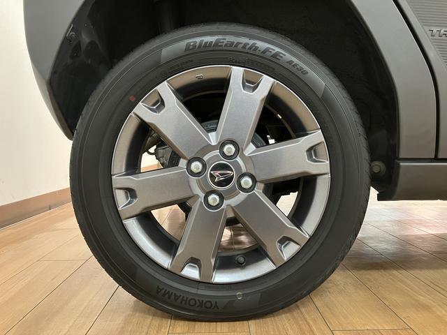 タフト Gターボ ダーククロムベンチャー/ディスプレイオーディオ/ 1年間走行距離無制限保証/衝突軽減ブレーキ/純正ディスプレイオーディオ/クルーズコントロール/ドラレコ/ETC/LEDヘッドライト・フォグ/シートヒーター/スマートキー/オートエアコン/ガラスルーフ/(19枚目)