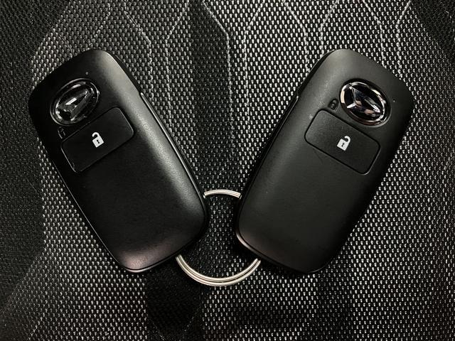 �X�}�[�g�L�[�𑕔����Ă��܂����J�M���J�o����|�P�b�g�ɓ���Ē�������ԂŃh�A���b�N�̊J��G���W���X�^�[�g�����Ē����܂���I�ƂĂ��֗��ȑ����ł��I