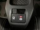 電動パーキングブレーキを装備しています☆パーキングブレーキが足踏み式や手引き式ではなく電動で行うことができます☆設定でシフトをパーキングに入れると自動でパーキングをかけるようにできます☆