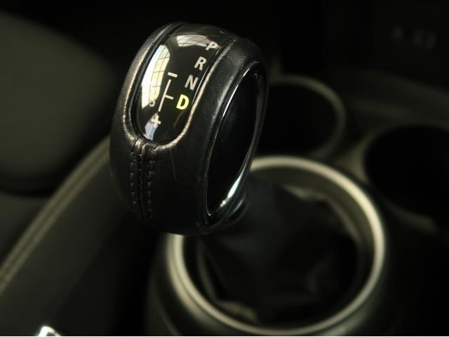 ＭＩＮＩ クーパーＳ　ターボ　ブラックルーフ　ＬＥＤヘッドライト　ＬＥＤフォグ　純正ＨＤＤナビ　ＢＴオーディオ＆ハンズフリー　１６インチＡＷ　クロームラインインテリア　ライトパッケージ　１オーナー　禁煙車　半年保証付（14枚目）