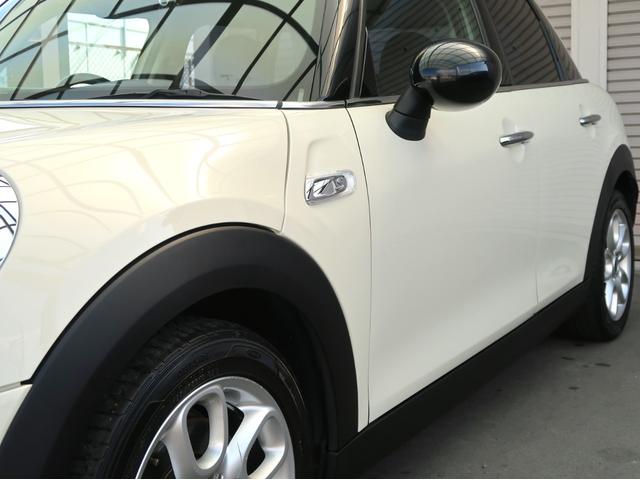 ＭＩＮＩ クーパーＳ　ターボ　ブラックルーフ　ＬＥＤヘッドライト　ＬＥＤフォグ　純正ＨＤＤナビ　ＢＴオーディオ＆ハンズフリー　１６インチＡＷ　クロームラインインテリア　ライトパッケージ　１オーナー　禁煙車　半年保証付（35枚目）