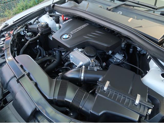 X1 xDrive 20i スポーツ 後期電子式8速ATモデル 走行30000km キセノンライト 専用18インチAW Panasonic製ナビ フルセグ ミラー型ETC 専用Sportシート スマートプッシュスタート 禁煙車(17枚目)