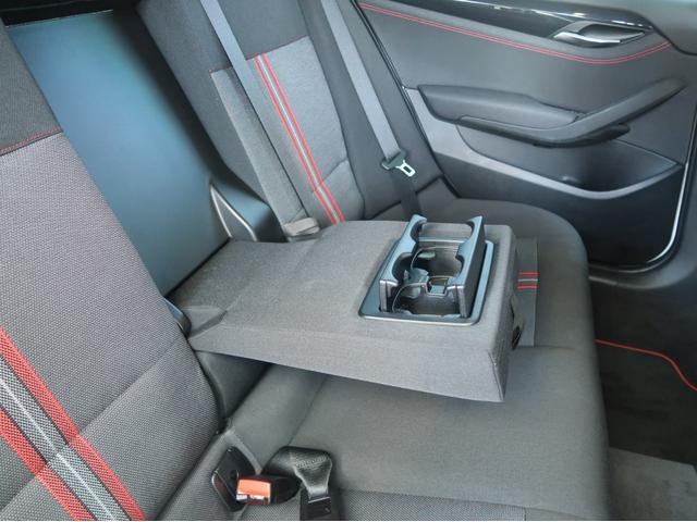 X1 xDrive 20i スポーツ 後期電子式8速ATモデル 走行30000km キセノンライト 専用18インチAW Panasonic製ナビ フルセグ ミラー型ETC 専用Sportシート スマートプッシュスタート 禁煙車(52枚目)
