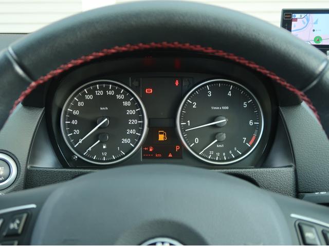 X1 xDrive 20i スポーツ 後期電子式8速ATモデル 走行30000km キセノンライト 専用18インチAW Panasonic製ナビ フルセグ ミラー型ETC 専用Sportシート スマートプッシュスタート 禁煙車(57枚目)