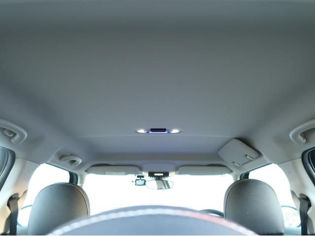 ＭＩＮＩ クーパー　５ドア　ミントパッケージ　ＬＥＤヘッドライト＆ＬＥＤフォグランプ　ドライビングモード　ナビパッケージ　ＢＴオーディオ＆ハンズフリー　アームレスト　クロームラインインテリア　ライトパッケージ　禁煙車（17枚目）