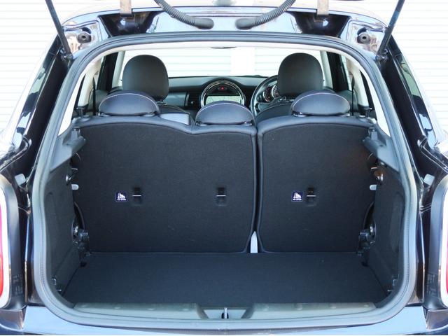 ＭＩＮＩ クーパー　５ドア　ミントパッケージ　ＬＥＤヘッドライト＆ＬＥＤフォグランプ　ドライビングモード　ナビパッケージ　ＢＴオーディオ＆ハンズフリー　アームレスト　クロームラインインテリア　ライトパッケージ　禁煙車（73枚目）