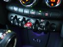クーパー　５ドア　ミントパッケージ　ＬＥＤヘッドライト＆ＬＥＤフォグランプ　ドライビングモード　ナビパッケージ　ＢＴオーディオ＆ハンズフリー　アームレスト　クロームラインインテリア　ライトパッケージ　禁煙車（58枚目）