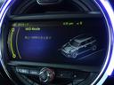 クーパー　５ドア　ミントパッケージ　ＬＥＤヘッドライト＆ＬＥＤフォグランプ　ドライビングモード　ナビパッケージ　ＢＴオーディオ＆ハンズフリー　アームレスト　クロームラインインテリア　ライトパッケージ　禁煙車（63枚目）