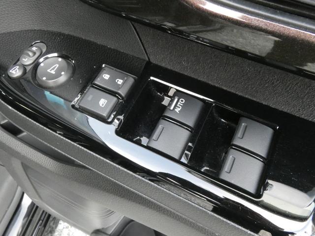 N-BOXカスタム G・Lターボホンダセンシング 8インチナビ フルセグ Bluetooth Bカメラ ETC 両側パワスラ 両席シートヒーター 前後ドラレコ ACC 禁煙車(26枚目)