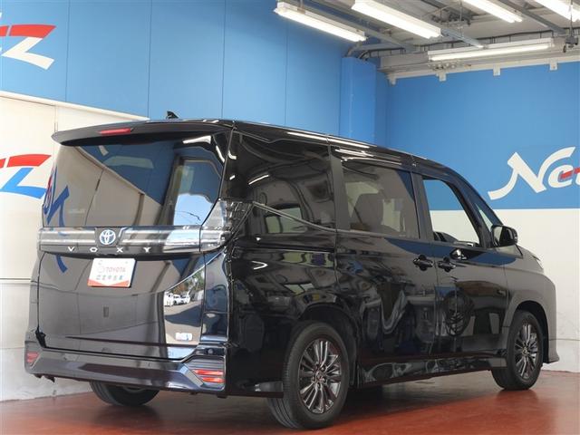 ヴォクシー ハイブリッドS-G ミュージックプレイヤー接続可 バックカメラ 衝突被害軽減システム ETC 両側電動スライド LEDヘッドランプ 乗車定員7人 3列シート ワンオーナー フルエアロ(5枚目)