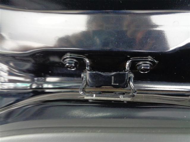 ヴォクシー ハイブリッドS-G ミュージックプレイヤー接続可 バックカメラ 衝突被害軽減システム ETC 両側電動スライド LEDヘッドランプ 乗車定員7人 3列シート ワンオーナー フルエアロ(30枚目)