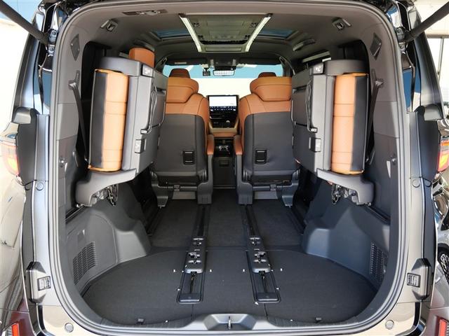 ヴェルファイアハイブリッド Ｚ　プレミア　革シート　サンルーフ　フルセグ　メモリーナビ　ミュージックプレイヤー接続可　後席モニター　衝突被害軽減システム　ＥＴＣ　ドラレコ　両側電動スライド　ＬＥＤヘッドランプ　乗車定員７人　３列シート（12枚目）