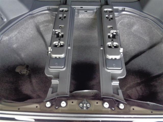 ヴェルファイアハイブリッド Ｚ　プレミア　革シート　サンルーフ　フルセグ　メモリーナビ　ミュージックプレイヤー接続可　後席モニター　衝突被害軽減システム　ＥＴＣ　ドラレコ　両側電動スライド　ＬＥＤヘッドランプ　乗車定員７人　３列シート（29枚目）