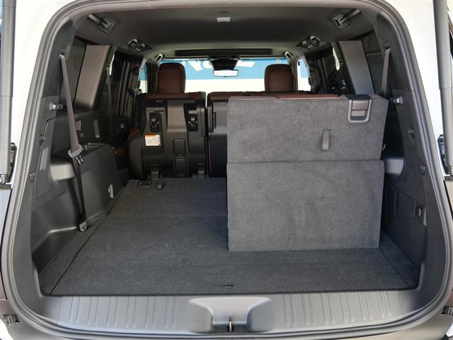 ランドクルーザー２５０ ＶＸファーストエディション　革シート　サンルーフ　４ＷＤ　フルセグ　ミュージックプレイヤー接続可　衝突被害軽減システム　ＥＴＣ　ドラレコ　ＬＥＤヘッドランプ　乗車定員７人　３列シート　ワンオーナー（11枚目）