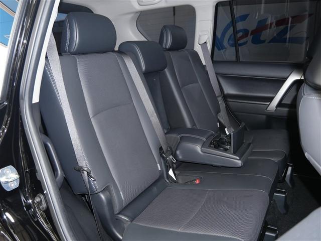 ランドクルーザープラド ＴＸ　Ｌパッケージ　マットブラックエディション　革シート　サンルーフ　４ＷＤ　フルセグ　メモリーナビ　ＤＶＤ再生　ミュージックプレイヤー接続可　バックカメラ　衝突被害軽減システム　ＥＴＣ　ドラレコ　ＬＥＤヘッドランプ　乗車定員７人　３列シート（8枚目）