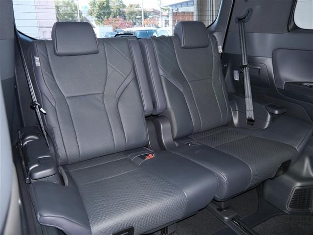 ヴェルファイアハイブリッド エグゼクティブラウンジ　革シート　サンルーフ　４ＷＤ　フルセグ　メモリーナビ　ＤＶＤ再生　ミュージックプレイヤー接続可　後席モニター　衝突被害軽減システム　ＥＴＣ　ドラレコ　両側電動スライド　ＬＥＤヘッドランプ　乗車定員７人（9枚目）