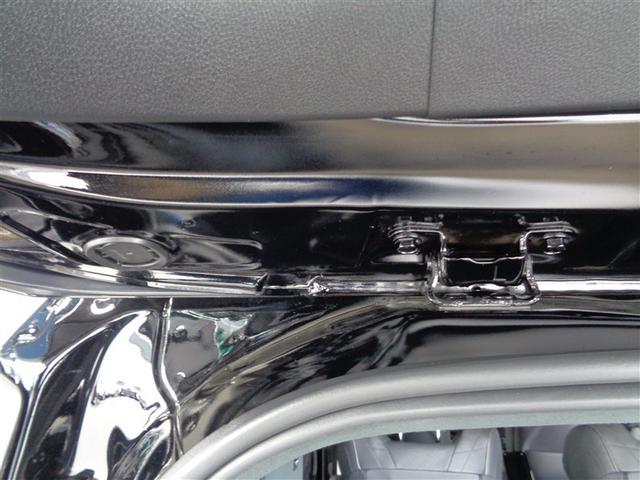 ヴェルファイアハイブリッド エグゼクティブラウンジ　革シート　サンルーフ　４ＷＤ　フルセグ　メモリーナビ　ＤＶＤ再生　ミュージックプレイヤー接続可　後席モニター　衝突被害軽減システム　ＥＴＣ　ドラレコ　両側電動スライド　ＬＥＤヘッドランプ　乗車定員７人（27枚目）