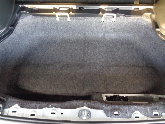 ヴォクシー ZS 煌III フルセグ メモリーナビ DVD再生 ミュージックプレイヤー接続可 バックカメラ 衝突被害軽減システム ETC 両側電動スライド LEDヘッドランプ ウオークスルー 乗車定員7人 3列シート フルエアロ(32枚目)