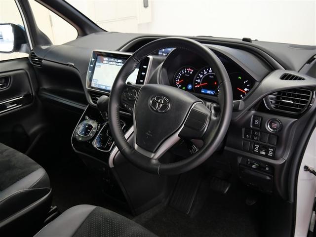 ヴォクシー ＺＳ　煌ＩＩＩ　フルセグ　メモリーナビ　ＤＶＤ再生　ミュージックプレイヤー接続可　後席モニター　バックカメラ　衝突被害軽減システム　ＥＴＣ　ドラレコ　両側電動スライド　ＬＥＤヘッドランプ　ウオークスルー　乗車定員７人（6枚目）